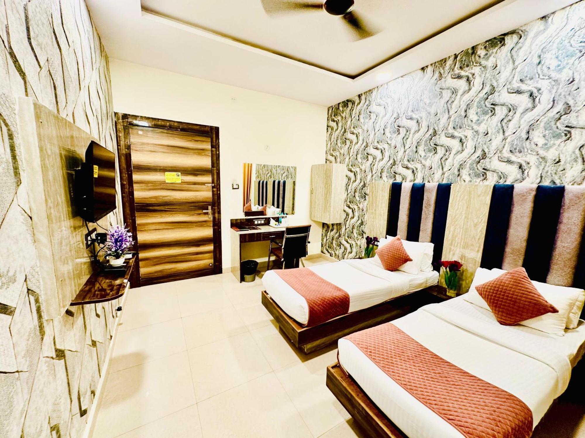 Hotel Sky International- Airport Zone Hyderabad Shamshabad Luaran gambar